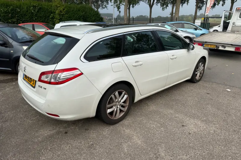 Peugeot 508 (2011)