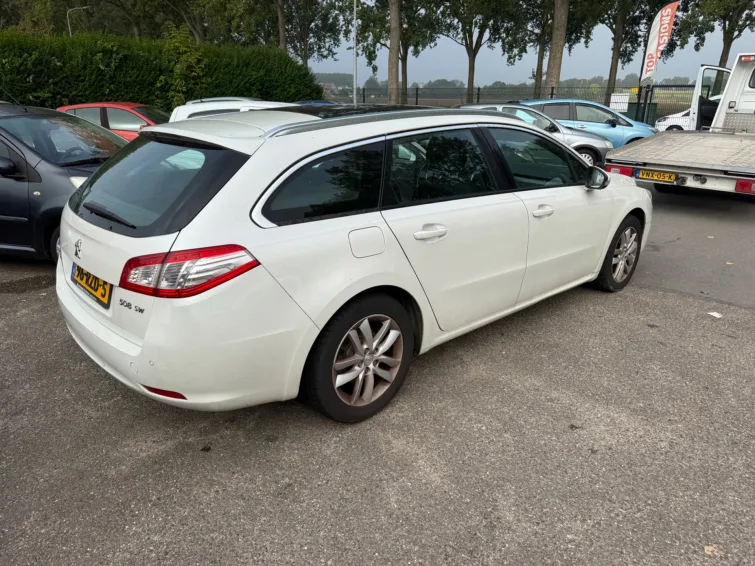 Peugeot 508 (2011) — foto 1