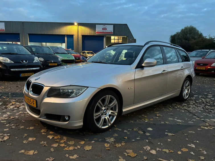 BMW 3-Serie (2009) — foto 1