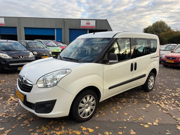 Opel Combo Tour (2016) — foto 1