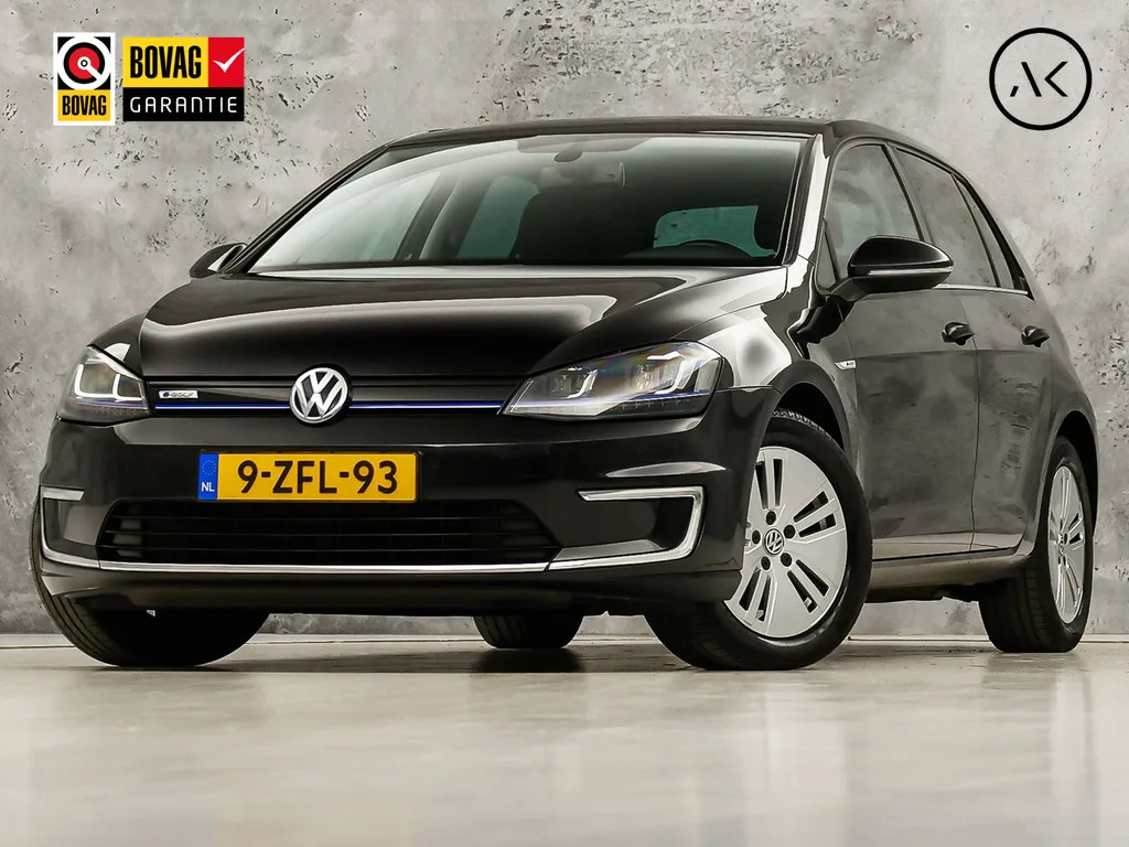 Volkswagen e-Golf (2015) — foto 1