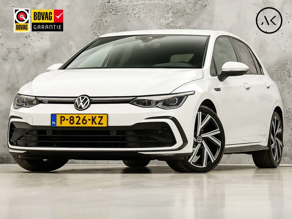 Volkswagen Golf (2022) — foto 1