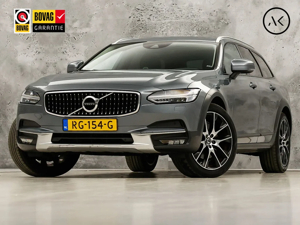 Volvo V90 Cross Country (2017) — foto 1