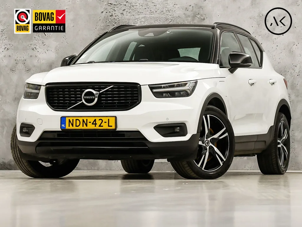 Volvo XC40 (2021) — foto 1
