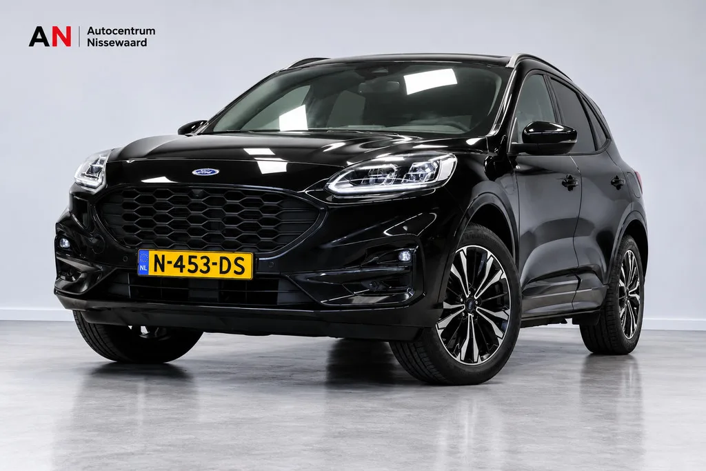 Ford Kuga (2021) — foto 1
