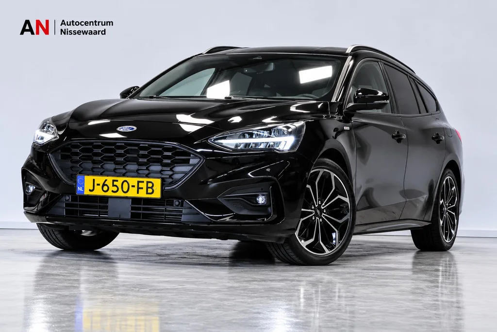 Ford Focus (2020) — foto 1