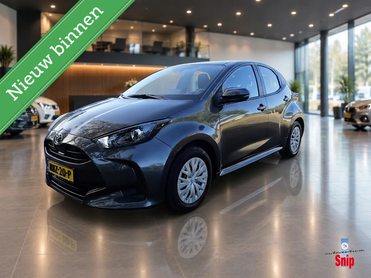 Toyota Yaris (2022) — foto 1