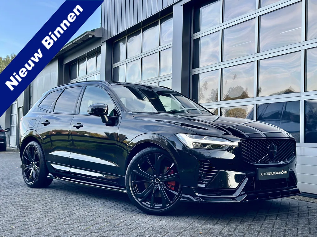 Volvo XC60 (2025) — foto 1