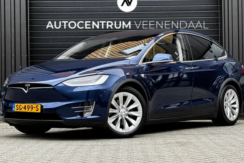 Tesla Model X (2018)