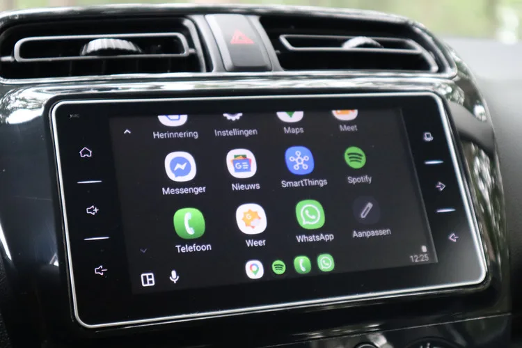 Mitsubishi Space Star (2023) — foto 1