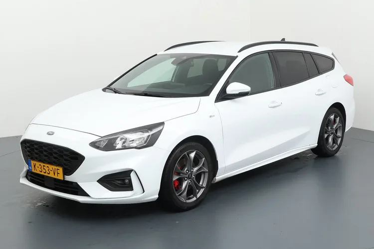 Ford Focus (2021) — foto 1