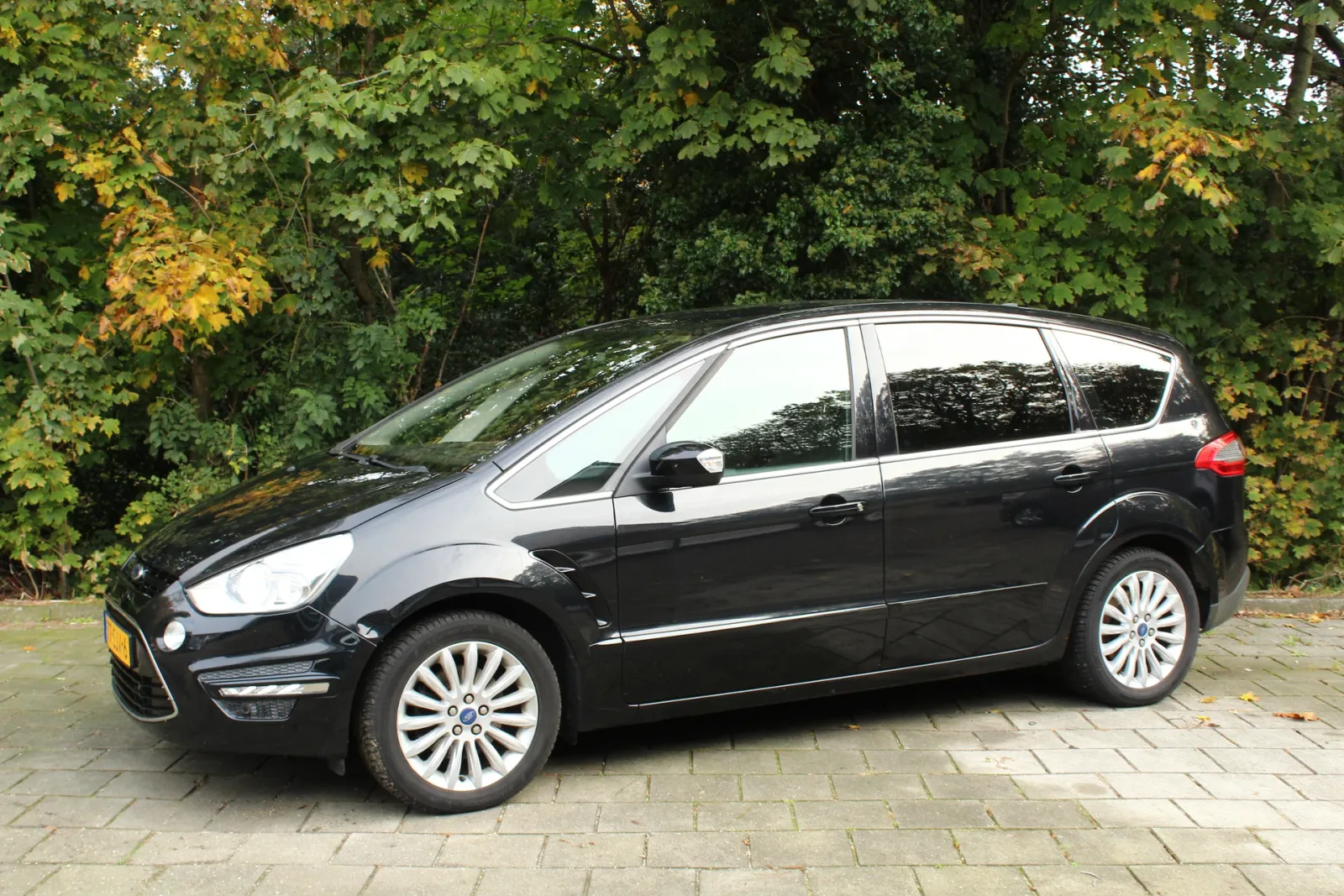 Ford S-Max (2011) — foto 1