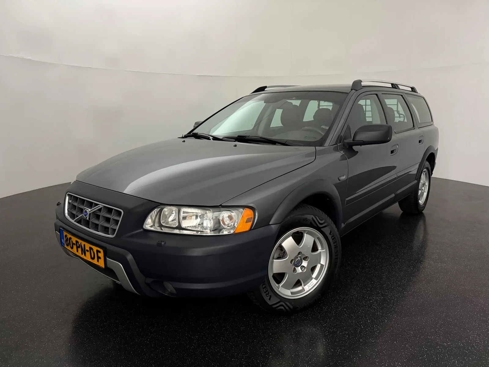 Volvo XC70 (2004) — foto 1