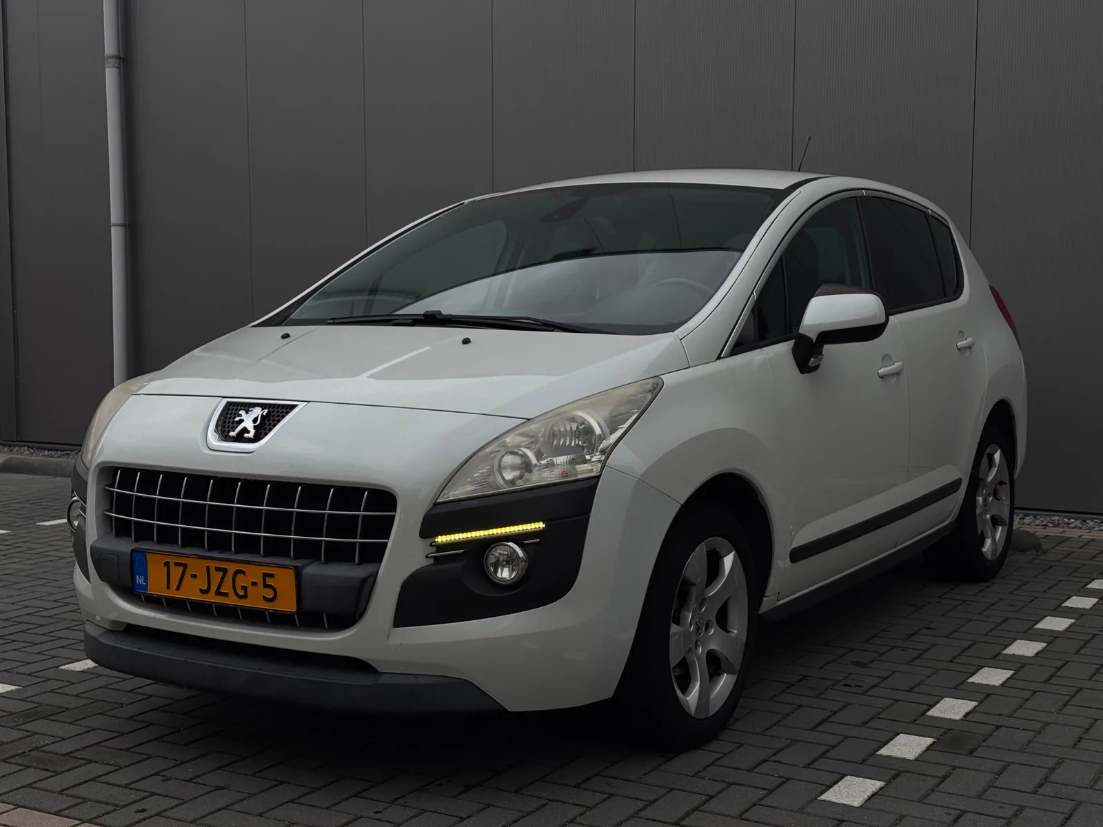 Peugeot 3008 (2009) — foto 1