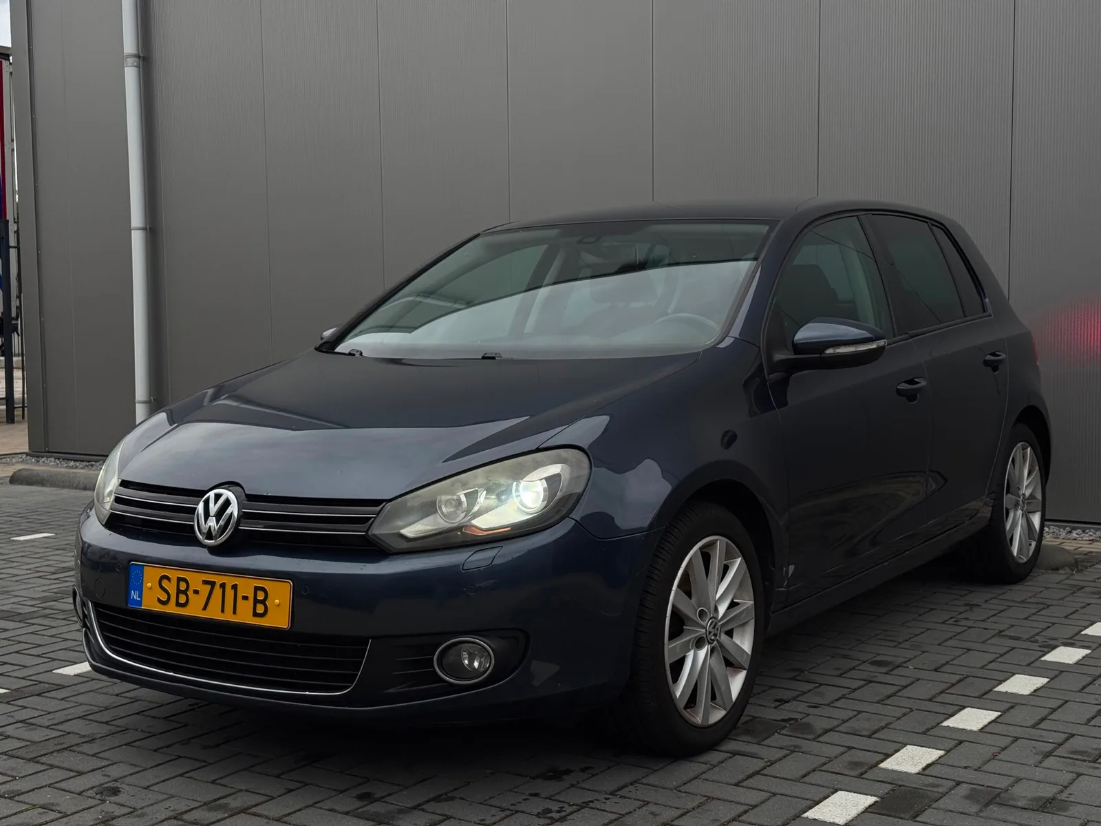 Volkswagen Golf (2010) — foto 1
