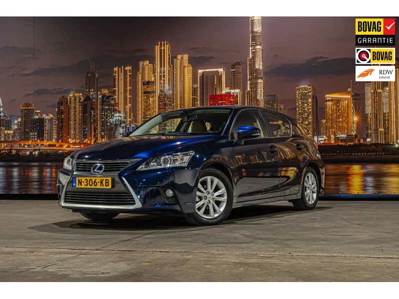 Lexus CT (2016) — foto 1