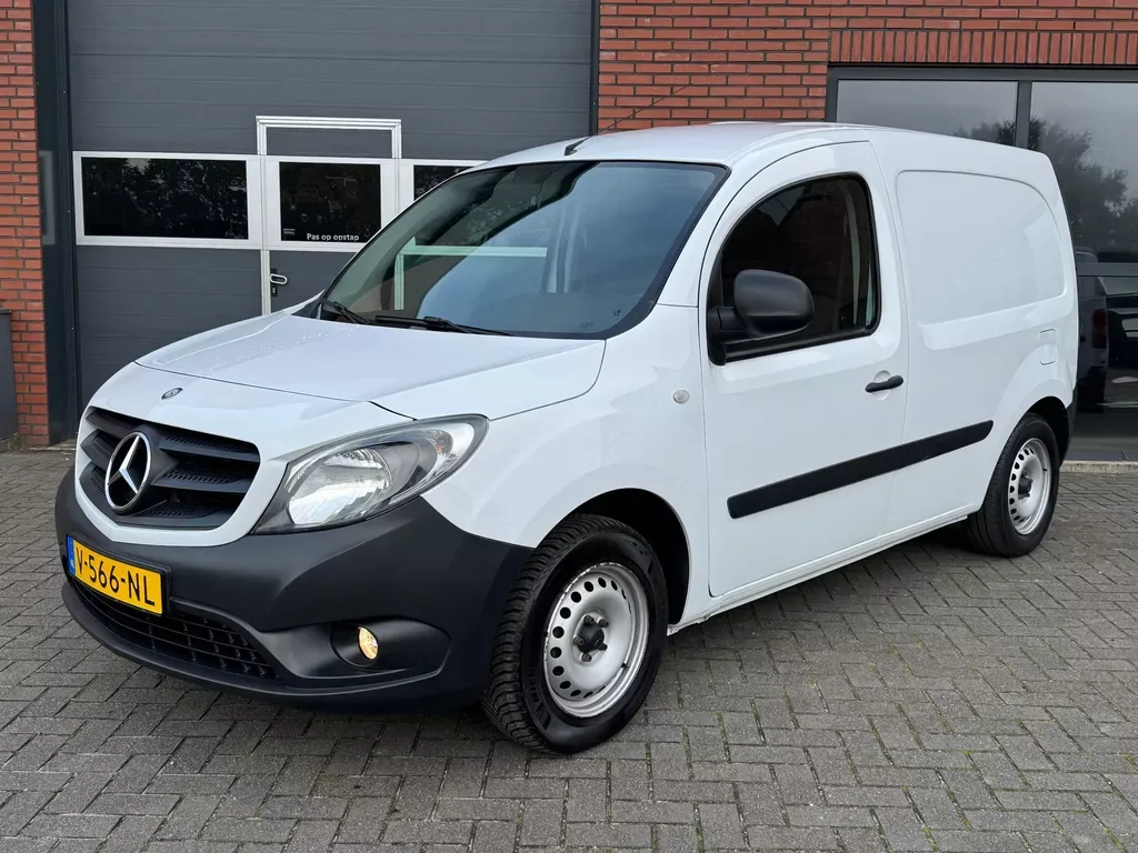 Mercedes-Benz Citan (2018) — foto 1