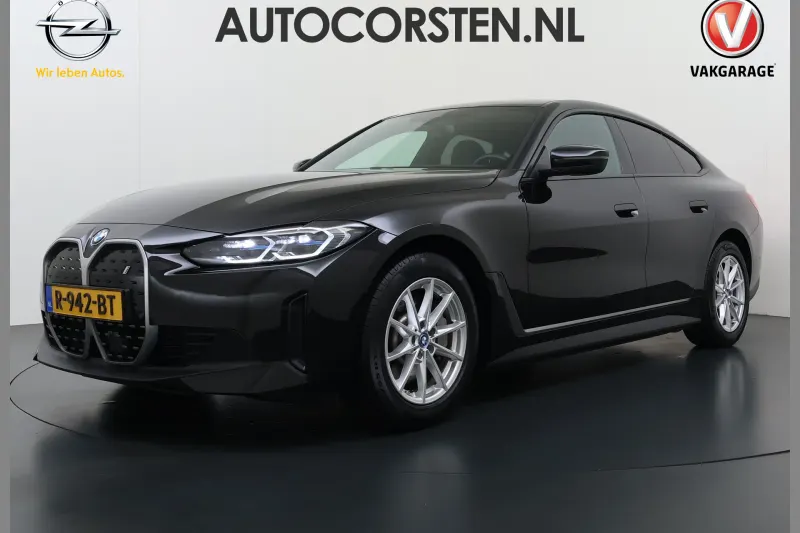 BMW i4 (2022)