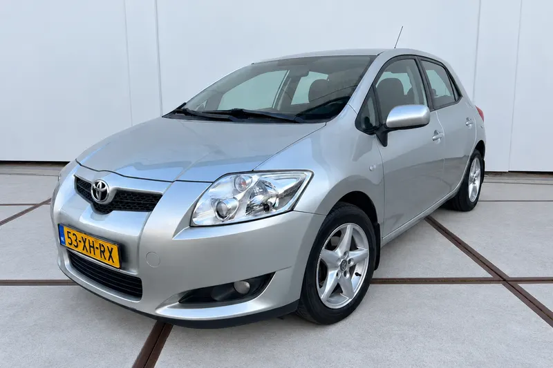 Toyota Auris (2007)