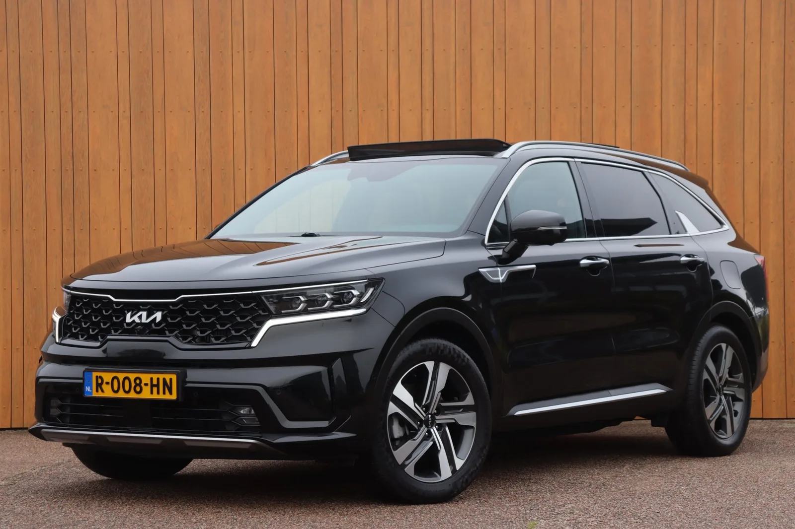 Kia Sorento (2022) — foto 1