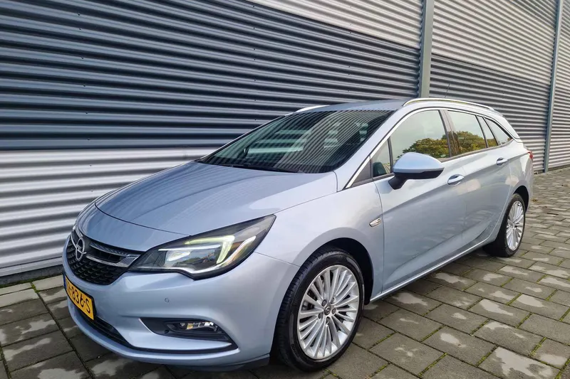 Opel Astra (2017)