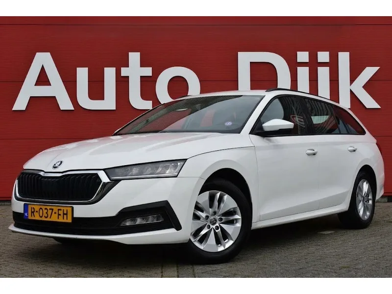 Škoda Octavia (2022) — foto 1