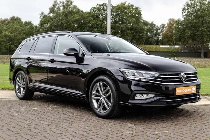 Volkswagen Passat (2022)