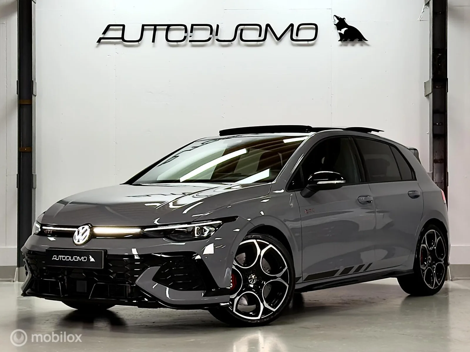 Volkswagen Golf (2025) — foto 1