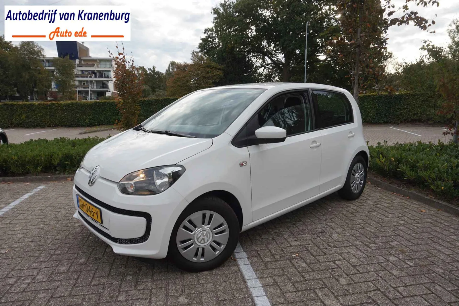 Volkswagen Up! (2015) — foto 1