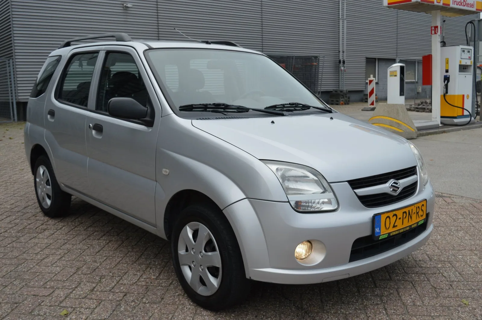Suzuki Ignis (2004) — foto 1