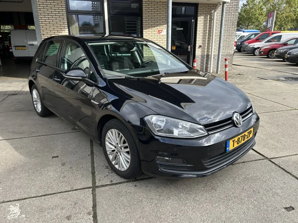 Volkswagen Golf (2014) — foto 1