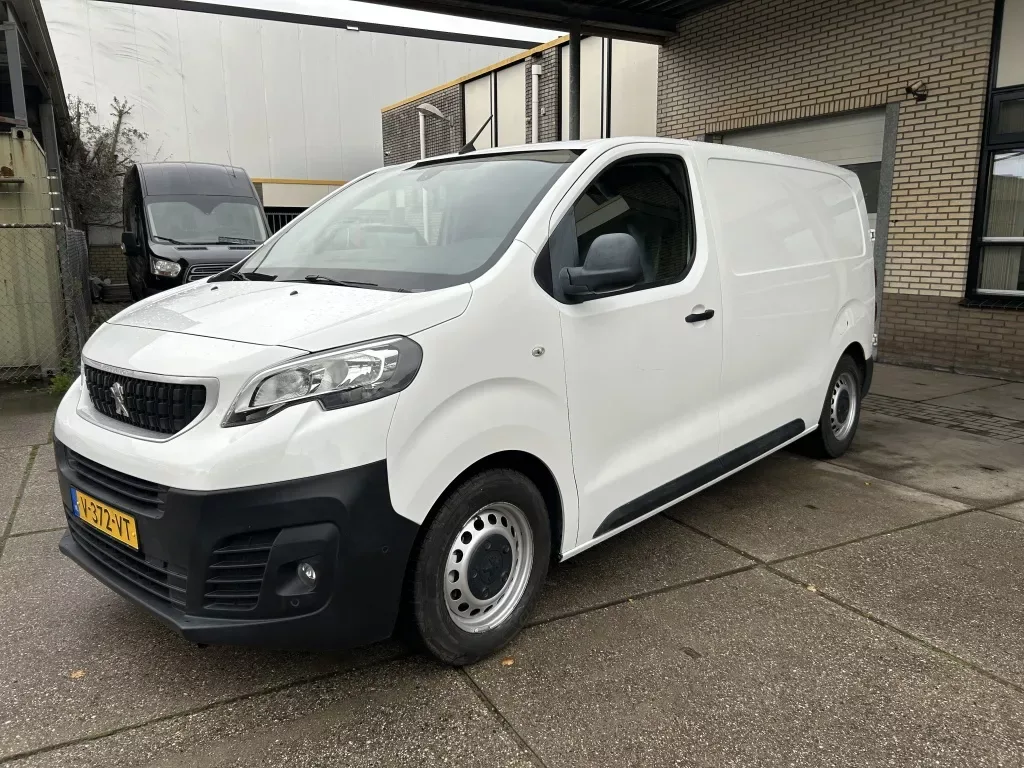 Peugeot Expert (2019) — foto 1