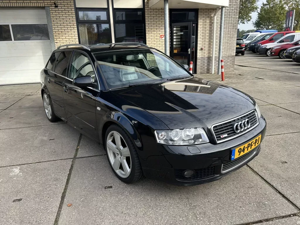 Audi A4 (2004) — foto 1