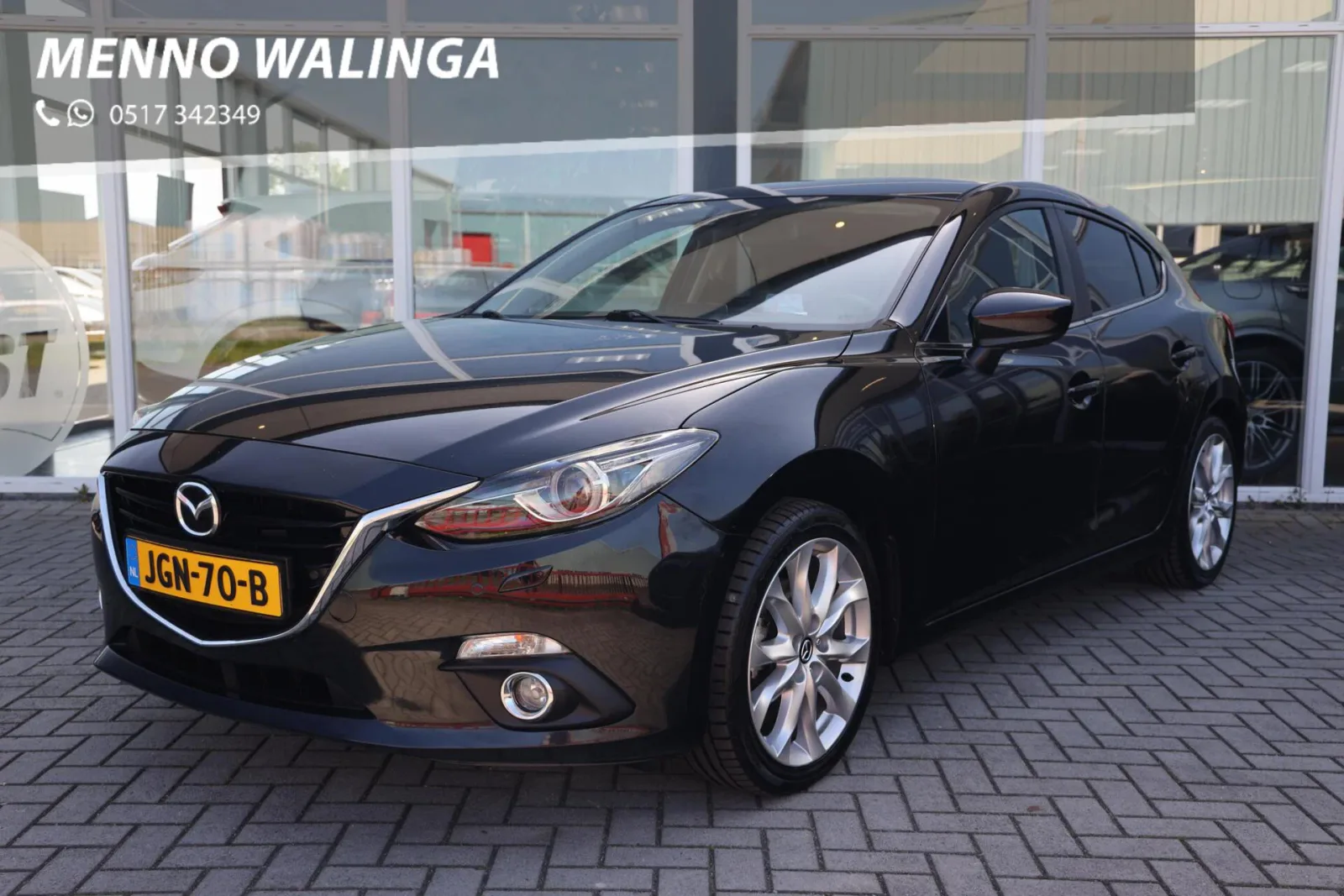 Mazda 3 (2017) — foto 1