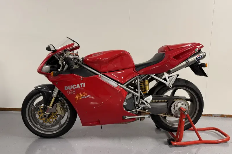 Ducati 998 (2002)