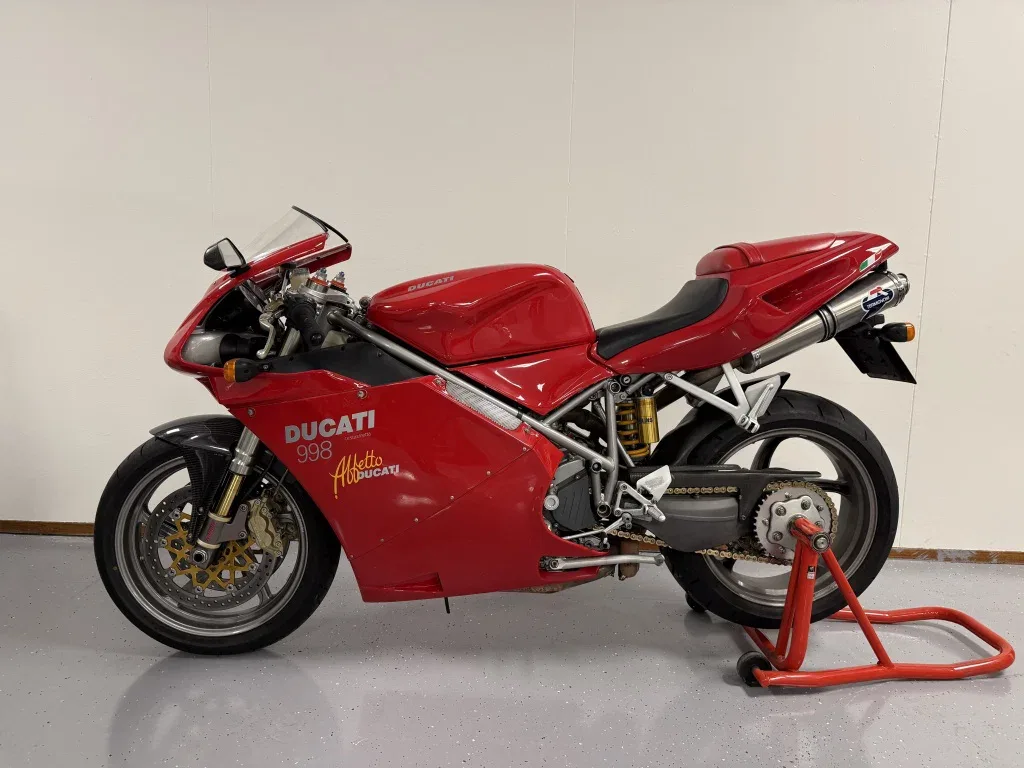 Ducati 998 (2002) — foto 1