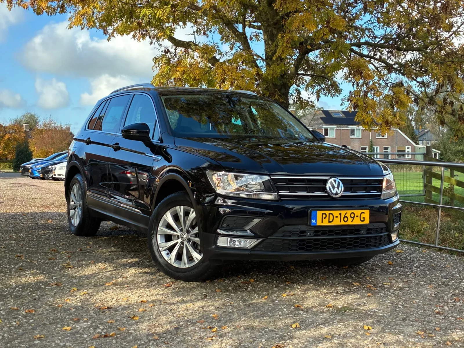 Volkswagen Tiguan (2017) — foto 1