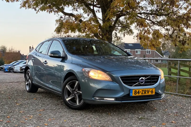 Volvo V40 (2013)