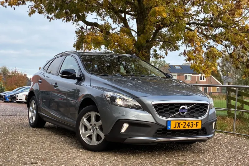 Volvo V40 Cross Country (2016)