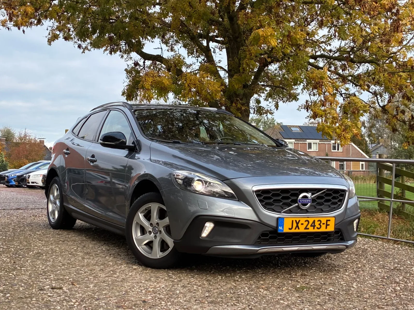 Volvo V40 Cross Country (2016) — foto 1