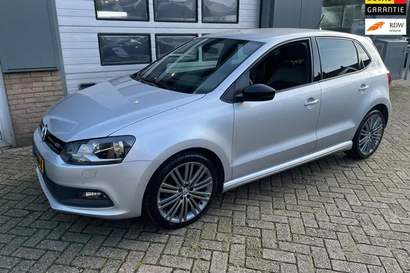 Volkswagen Polo (2015)