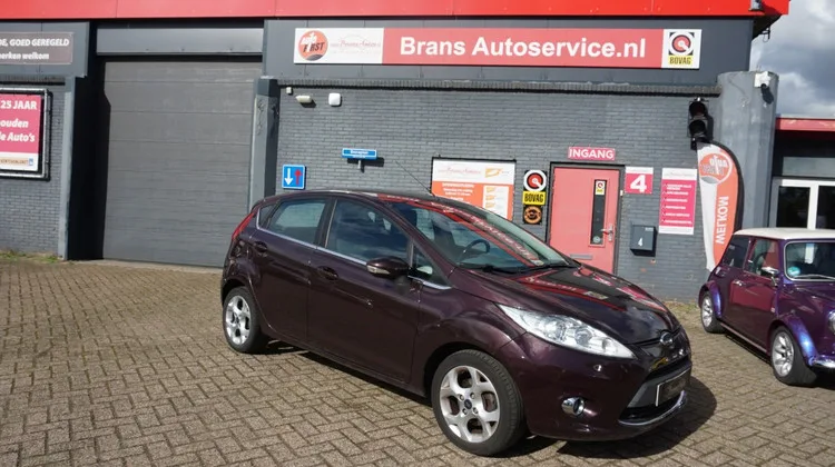 Ford Fiesta (2011) — foto 1