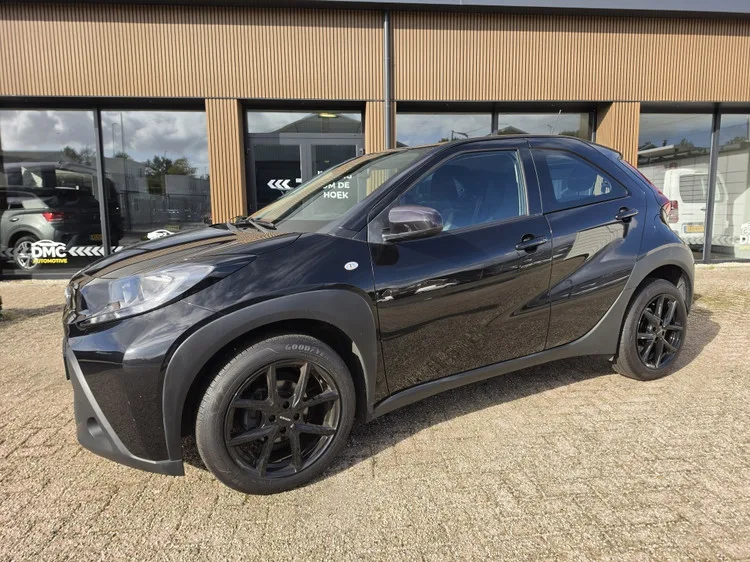 Toyota Aygo X (2022) — foto 1