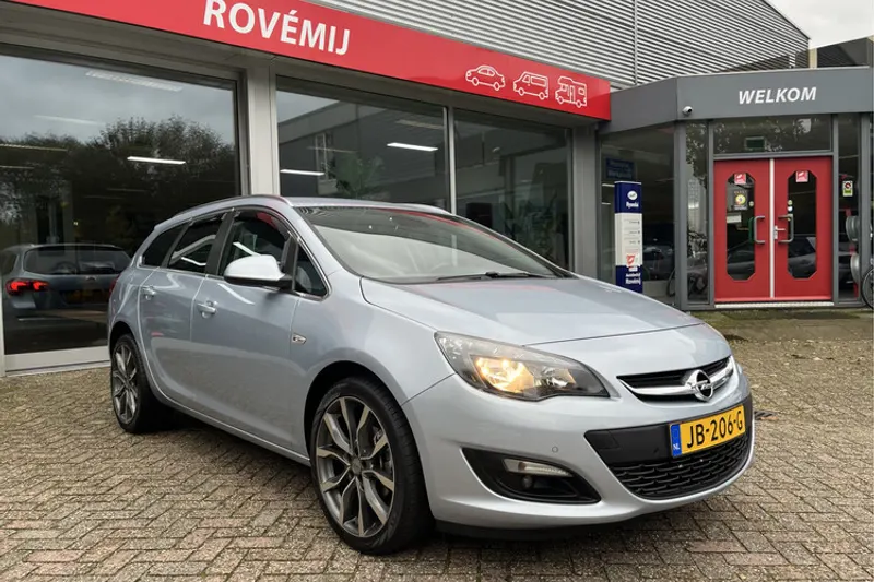 Opel Astra (2016)