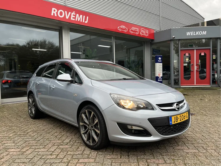 Opel Astra (2016) — foto 1