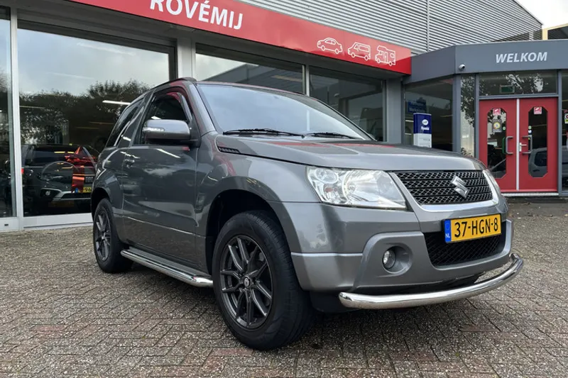 Suzuki Grand Vitara (2008)