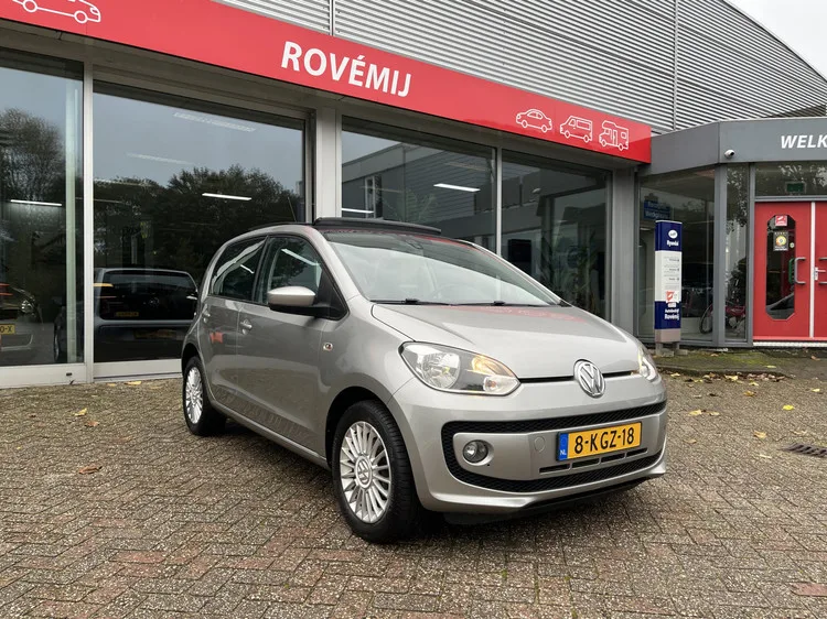 Volkswagen Up! (2013) — foto 1