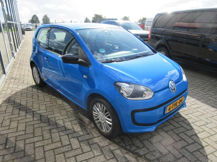 Volkswagen Up! (2014) — foto 1