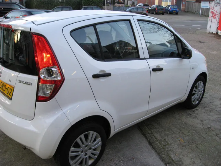Suzuki Splash (2011) — foto 1