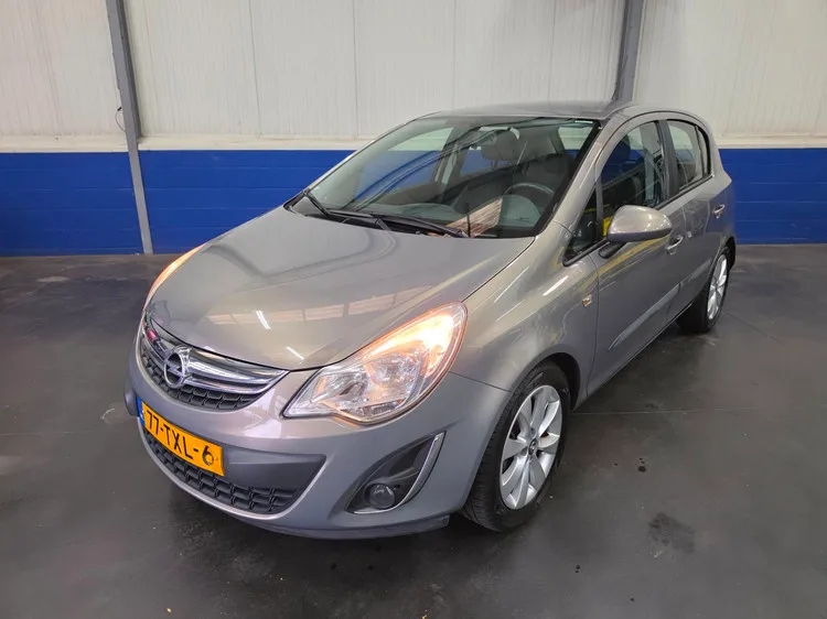 Opel Corsa (2012) — foto 1